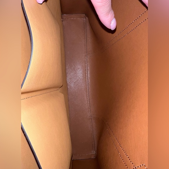 Tory Burch Perry Triple Compartment Tote - Picture 10 of 12